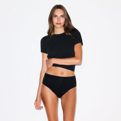 PERIOD PANTIES BRIEF | OBSIDIAN ON A MODEL SIDE VIEW @ | FOCUS: 0.0, 1.0, 0.9