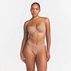 FITS EVERYBODY BALCONETTE BRA | SIENNA ON A MODEL FRONT VIEW @ | FOCUS: 0.0, 1.0, 0.9
