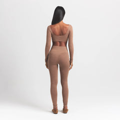 WOOL RIB HIGH-WAISTED LEGGING | SIENNA ON A MODEL BACK VIEW S | FOCUS: 0.0, 1.0, 0.9