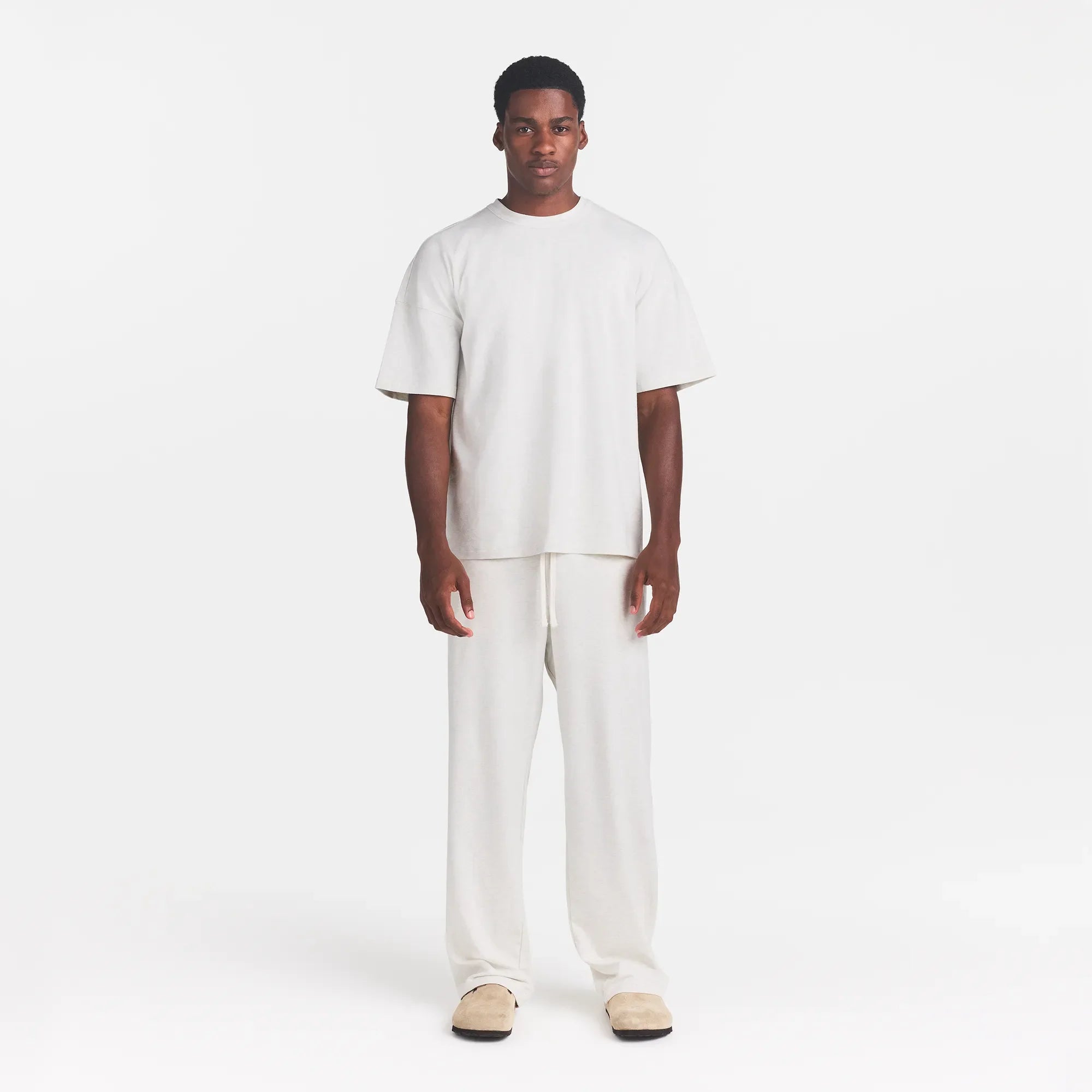JERSEY LOUNGE MENS RELAXED STRAIGHT LEG PANT | CHALK HEATHER ON A MODEL FRONT VIEW @ | FOCUS: 0.0, 1.0, 0.9