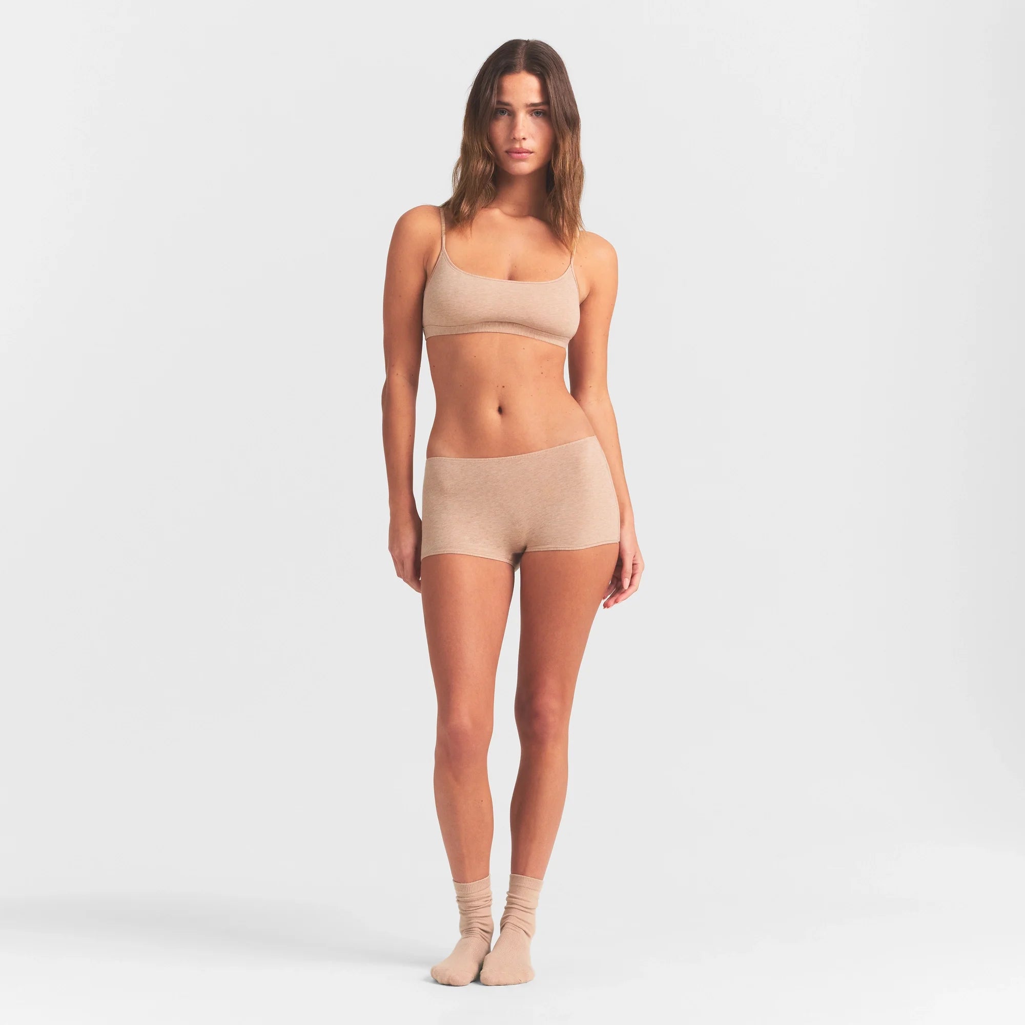 EVERYDAY COTTON SCOOP BRALETTE | CLAY HEATHER ON A MODEL FRONT VIEW @ | FOCUS: 0.0, 1.0, 0.9