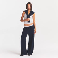 COTTON FLEECE OVERSIZED STRAIGHT LEG PANT | NAVY ON A MODEL FRONT VIEW @ | FOCUS: 0.0, 1.0, 0.9