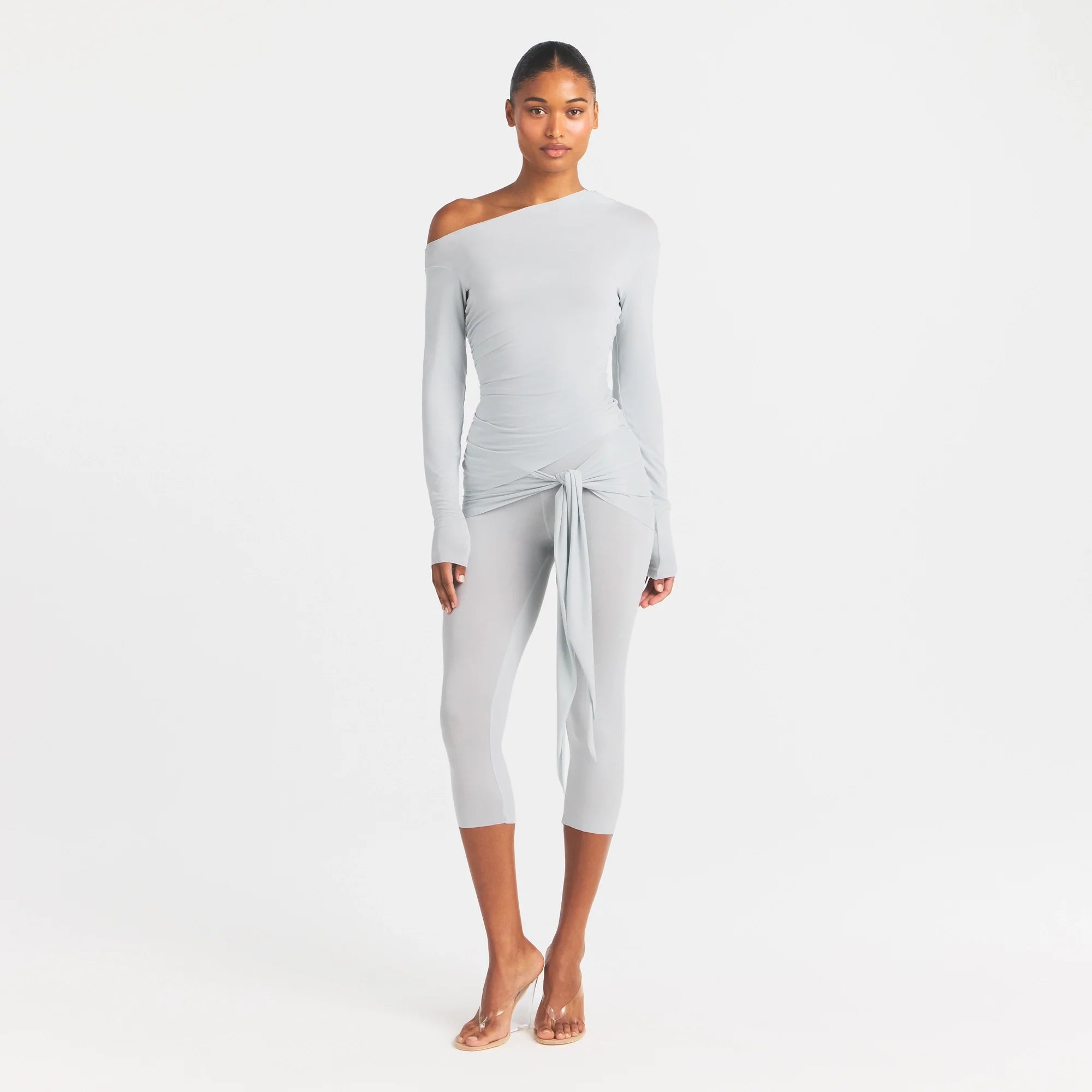 CUPRO JERSEY WRAP CAPRI | PEARL ON A MODEL FRONT VIEW @ | FOCUS: 0.0, 1.0, 0.9