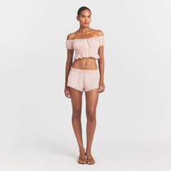 COTTON POPLIN SHORT | DUSTY PINK ON A MODEL FRONT VIEW @ | FOCUS: 0.0, 1.0, 0.9