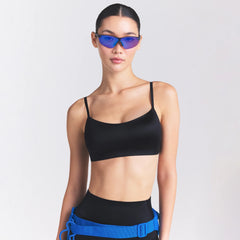 NikeSKIMS SATIN SHINE SCOOP CAMI BRA | OBSIDIAN ON A MODEL SIDE VIEW @ | FOCUS: 0.0, 1.0, 0.9