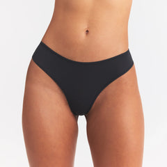 FITS EVERYBODY THONG 5-PACK | DESERT LEOPARD MULTI ON A MODEL SIDE VIEW @ | FOCUS: 0.0, 1.0, 0.9