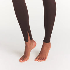 THE ESSENTIAL COLLECTION HIGH-WAISTED LEGGING | ESPRESSO ON A MODEL FRONT VIEW @ | FOCUS: 0.0, 1.0, 0.9