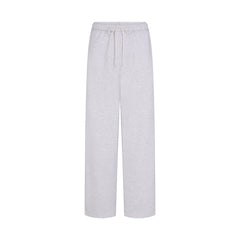 COTTON FLEECE CLASSIC STRAIGHT LEG PANT | LHG ARCHED SKIMS PLAID & LAYS FLAT ON A WHITE BACKGROUND | FLT