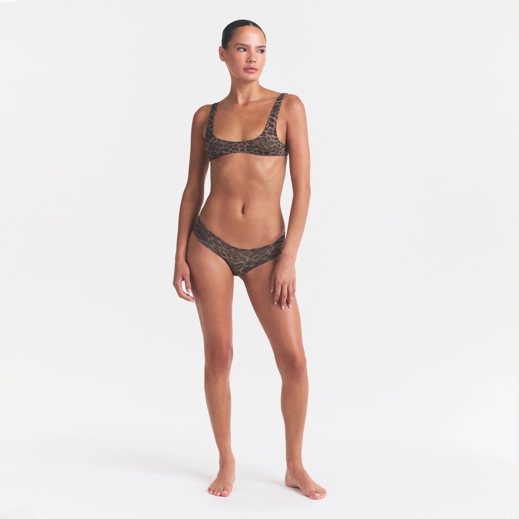 FITS EVERYBODY MICRO SCOOP BRALETTE | UMBER LEOPARD PRINT ON A MODEL FRONT VIEW @ | FOCUS: 0.0, 1.0, 0.9