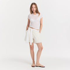 SHEER RIB T-SHIRT | SNOW ON A MODEL FRONT VIEW @ | FOCUS: 0.0, 1.0, 0.9