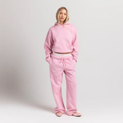 COTTON FLEECE CLASSIC STRAIGHT LEG PANT | HALITE ON A MODEL FRONT VIEW S | FOCUS: 0.0, 1.0, 0.9