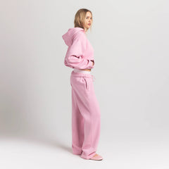 COTTON FLEECE CLASSIC STRAIGHT LEG PANT | HALITE ON A MODEL SIDE VIEW S | FOCUS: 0.0, 1.0, 0.9