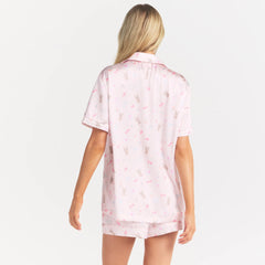WOVEN SHINE SHORT SLEEP SET | BARELY PINK SNACK BAG ON A MODEL SIDE VIEW @ | FOCUS: 0.0, 1.0, 0.9