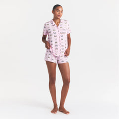 SKIMS SLEEP SHORT SLEEVE BUTTON UP SET | PEONY BUTTERFLY PRINT ON A MODEL FRONT VIEW @ | FOCUS: 0.0, 1.0, 0.9