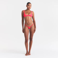 FITS EVERYBODY LACE MICRO THONG | ULTRA PINK ON A MODEL FRONT VIEW @ | FOCUS: 0.0, 1.0, 0.9