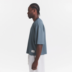 MESH APPAREL MENS CROPPED JERSEY | ZIRCON ON A MODEL SIDE VIEW @ | FOCUS: 0.0, 1.0, 0.9