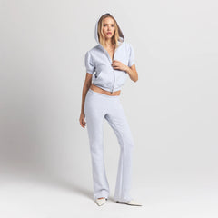 COTTON FLEECE BUBBLE SLEEVE CROPPED ZIP UP | LIGHT HEATHER GREY ON A MODEL FRONT VIEW S | FOCUS: 0.0, 1.0, 0.9