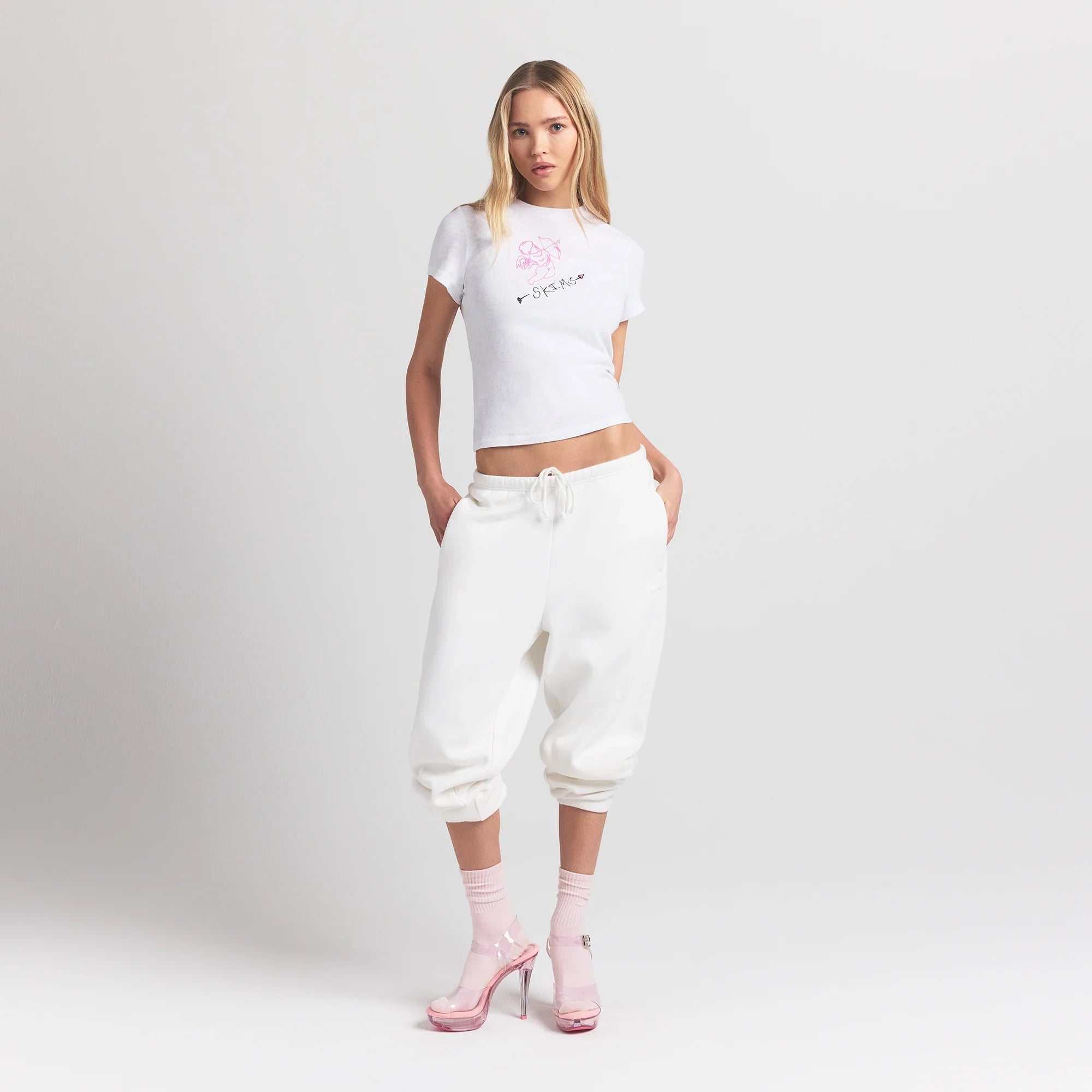 WORN IN JERSEY T-SHIRT | SNOW SKIMS ANGEL ON A MODEL FRONT VIEW @ | FOCUS: 0.0, 1.0, 0.9