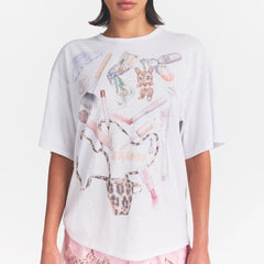 WORN IN JERSEY BAGGY T-SHIRT | SNOW IN MY BAG ON A MODEL SIDE VIEW @ | FOCUS: 0.0, 1.0, 0.9