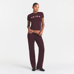 COTTON JERSEY LOGO T-SHIRT | CURRANT ARCHED SKIMS PLAID ON A MODEL | FOCUS: 0.0, 1.0, 0.9
