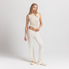FEATHERWEIGHT CASHMERE SLEEVELESS TOP | EGRET ON A MODEL FRONT VIEW | FOCUS: 0.0, 1.0, 0.9