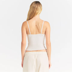 RIB KNIT LACE CAMI | EGRET ON A MODEL SIDE VIEW @ | FOCUS: 0.0, 1.0, 0.9