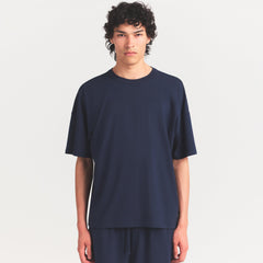 JERSEY LOUNGE MENS OVERSIZED T-SHIRT | NAVY ON A MODEL SIDE VIEW @ | FOCUS: 0.0, 1.0, 0.9