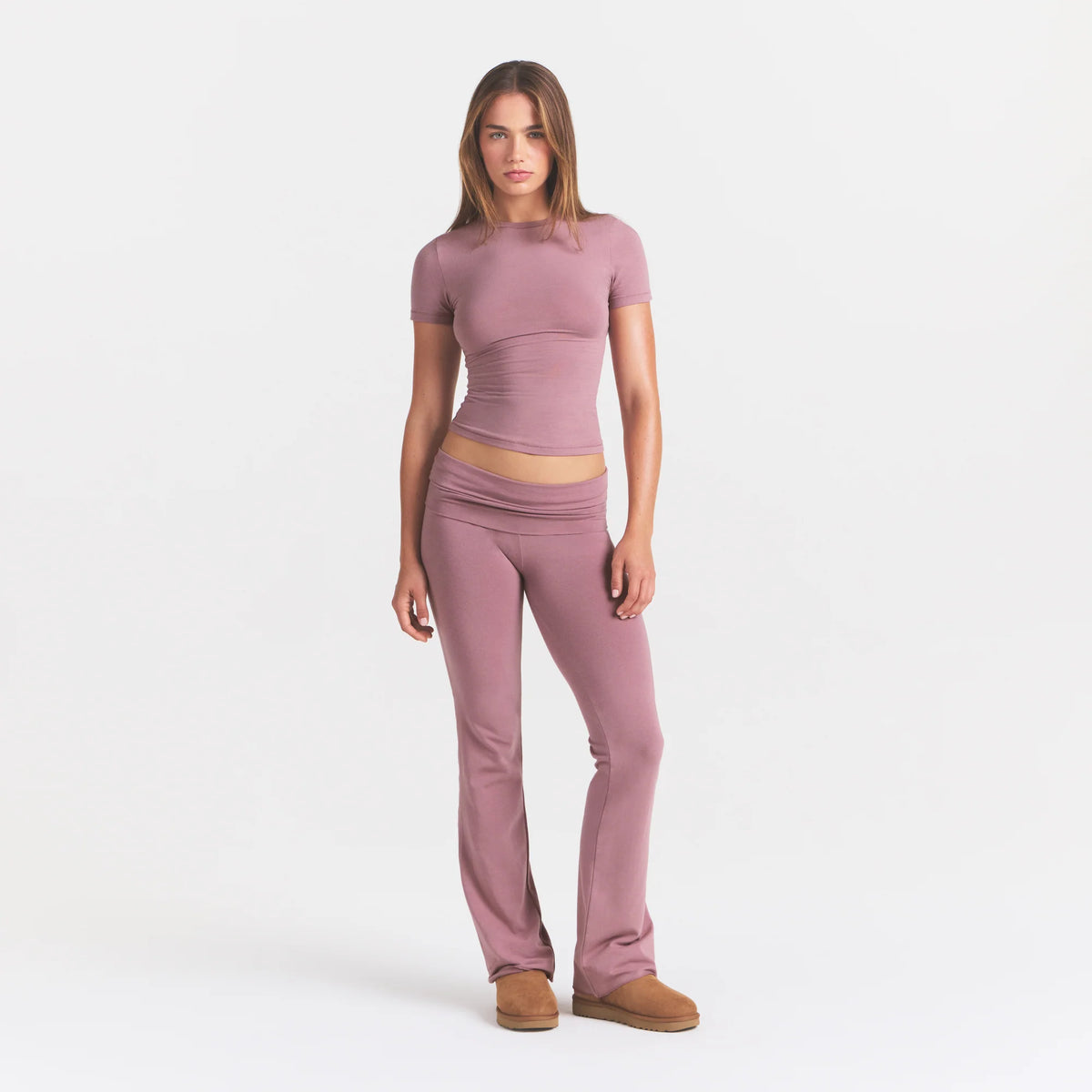 COTTON JERSEY FOLDOVER PANT | MUTED MAUVE ON A MODEL FRONT VIEW @ | FOCUS: 0.0, 1.0, 0.9