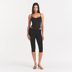 FITS EVERYBODY LACE CAMI BODYSUIT | ONYX ON A MODEL BACK VIEW
