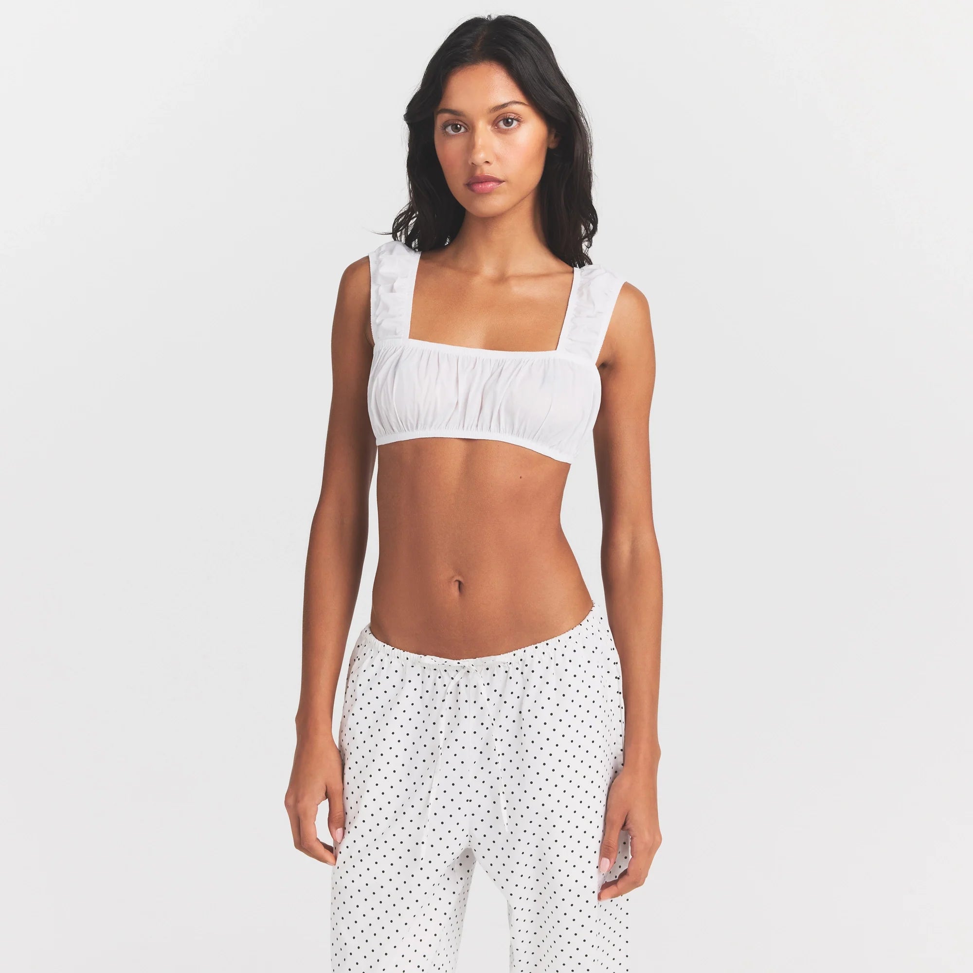 COTTON POPLIN BRALETTE | SNOW ON A MODEL SIDE VIEW @ | FOCUS: 0.0, 1.0, 0.9