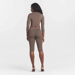 REFINED KNIT CAPRI | AMETHYST ON A MODEL FRONT VIEW @ | FOCUS: 0.0, 1.0, 0.9