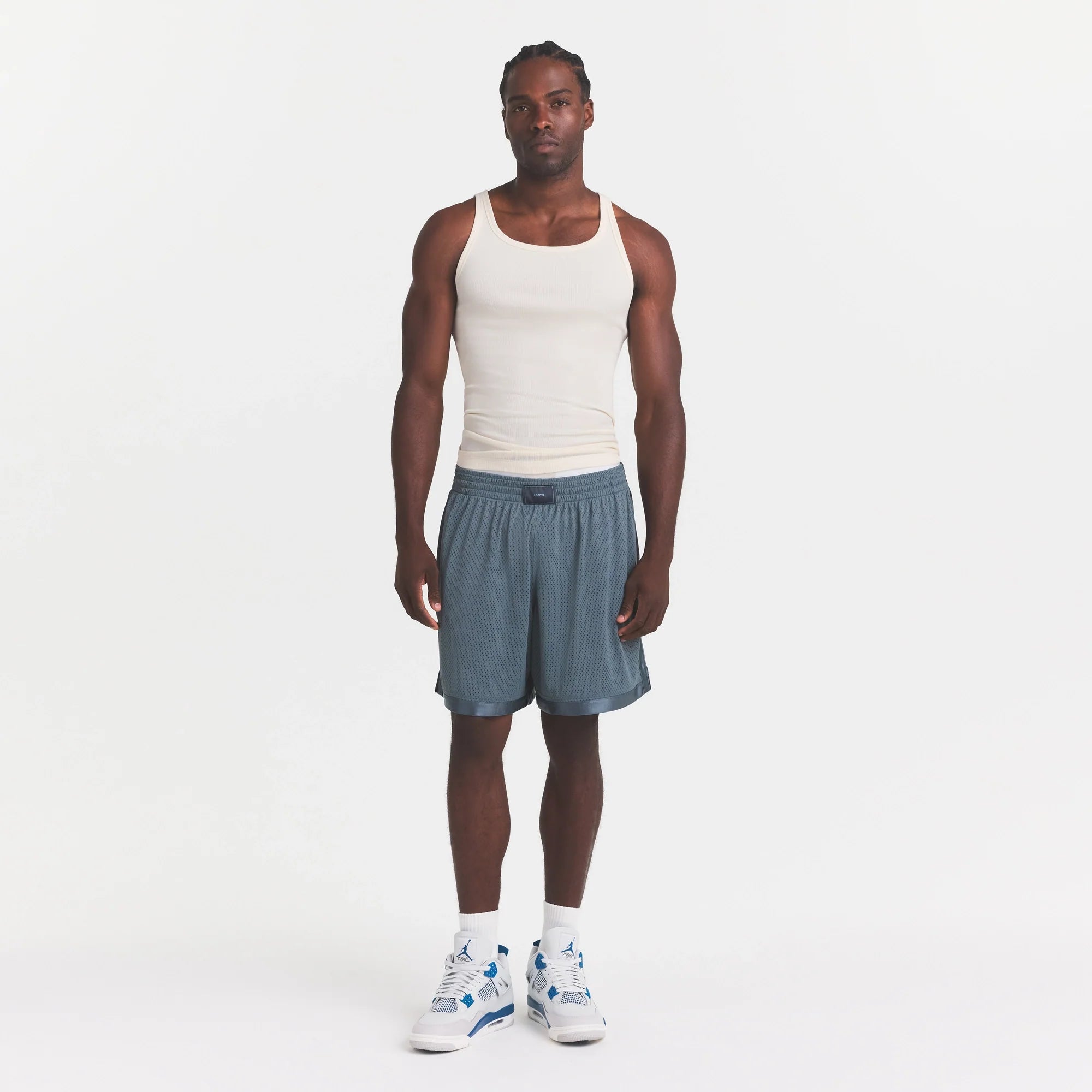 MESH APPAREL MENS SHORT | ZIRCON ON A MODEL FRONT VIEW @ | FOCUS: 0.0, 1.0, 0.9