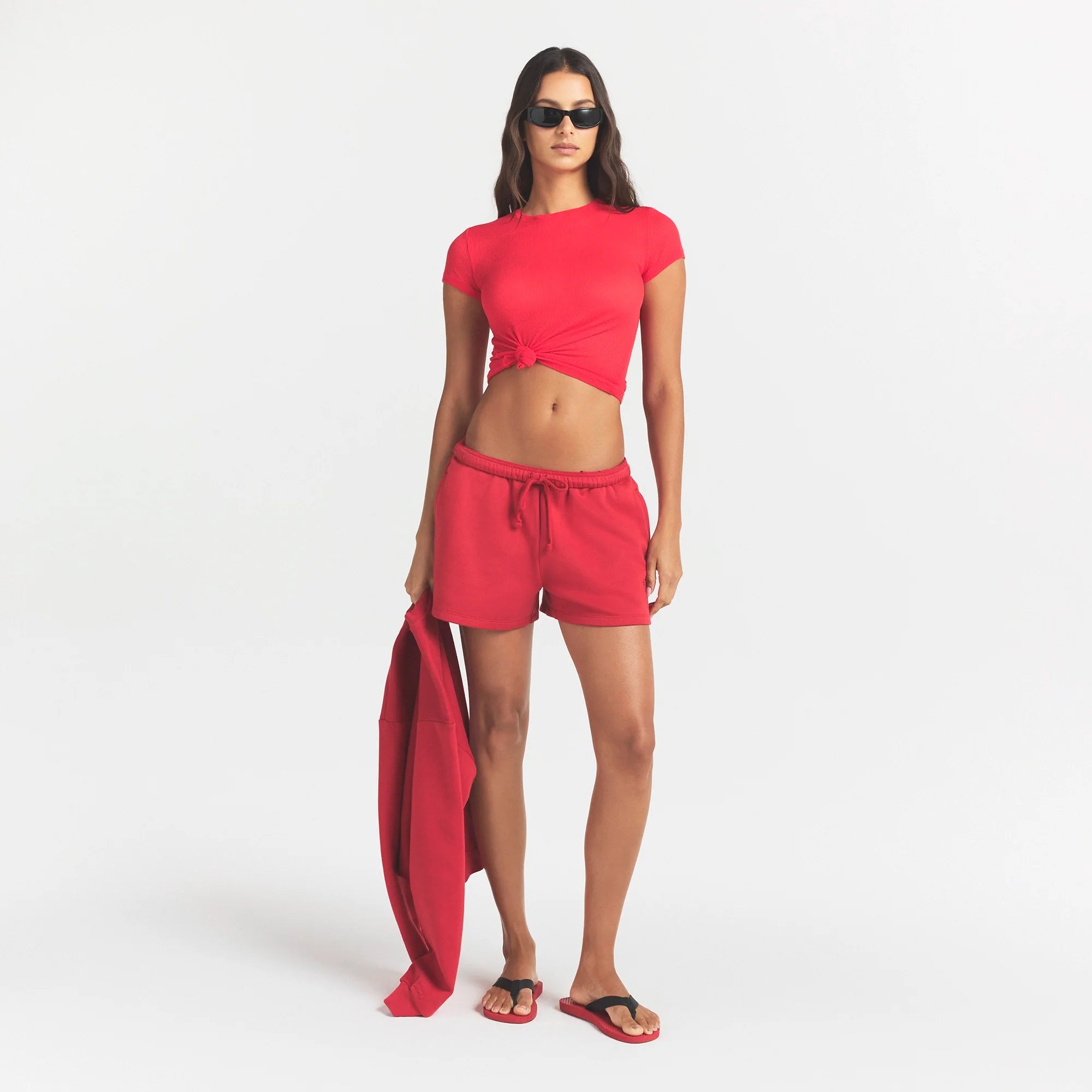 COTTON FLEECE CLASSIC SHORT | WASHED RED ON A MODEL FRONT VIEW @ | FOCUS: 0.0, 1.0, 0.9