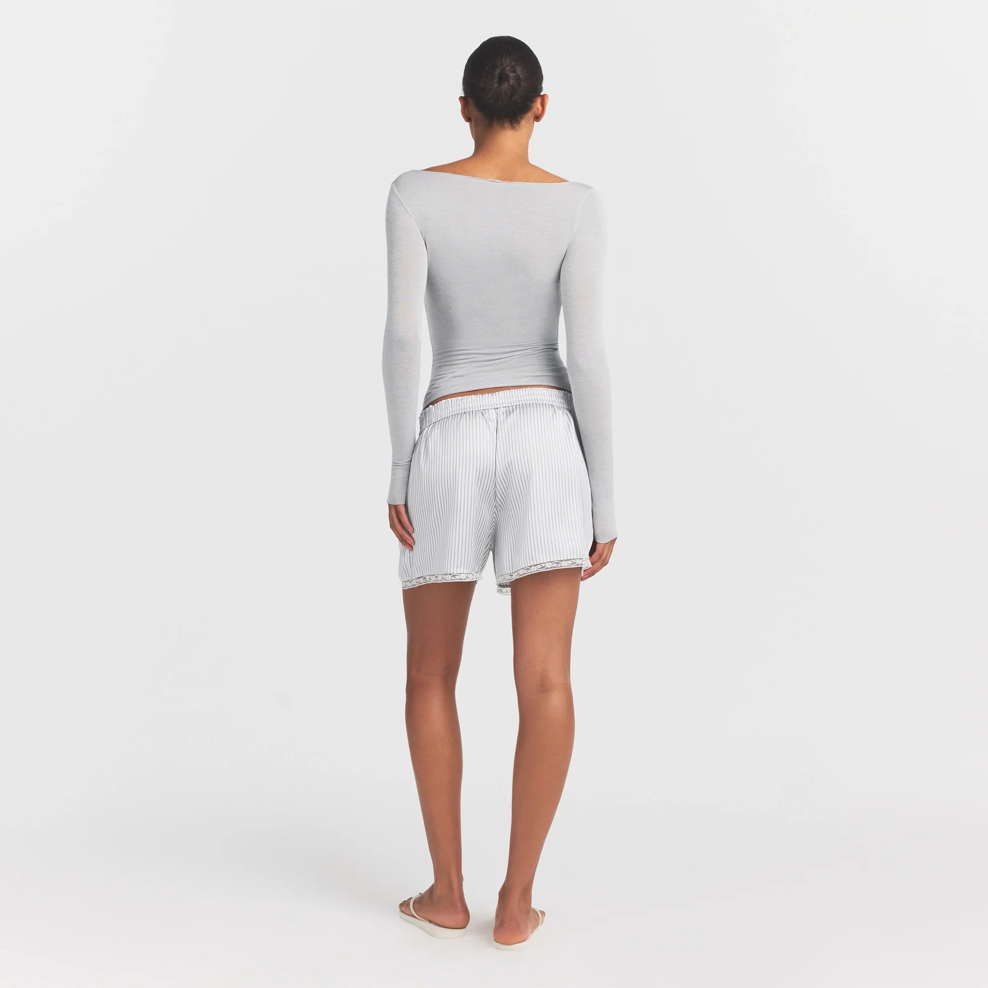 SHEER MODAL LONG SLEEVE BOATNECK TOP | HEATHER GREY ON A MODEL FRONT VIEW