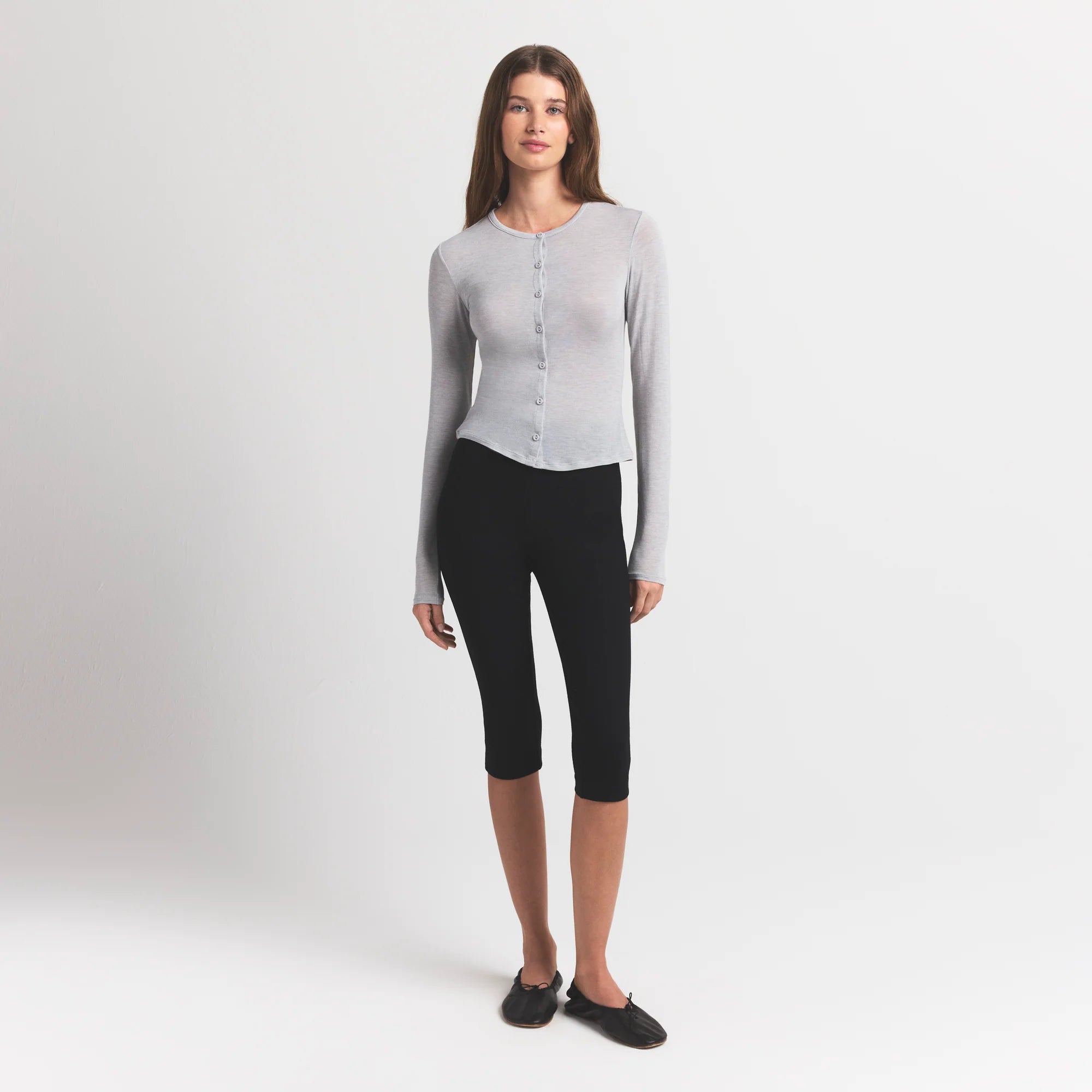 SHEER MODAL CARDIGAN | HEATHER GREY ON A MODEL FRONT VIEW S | FOCUS: 0.0, 1.0, 0.9