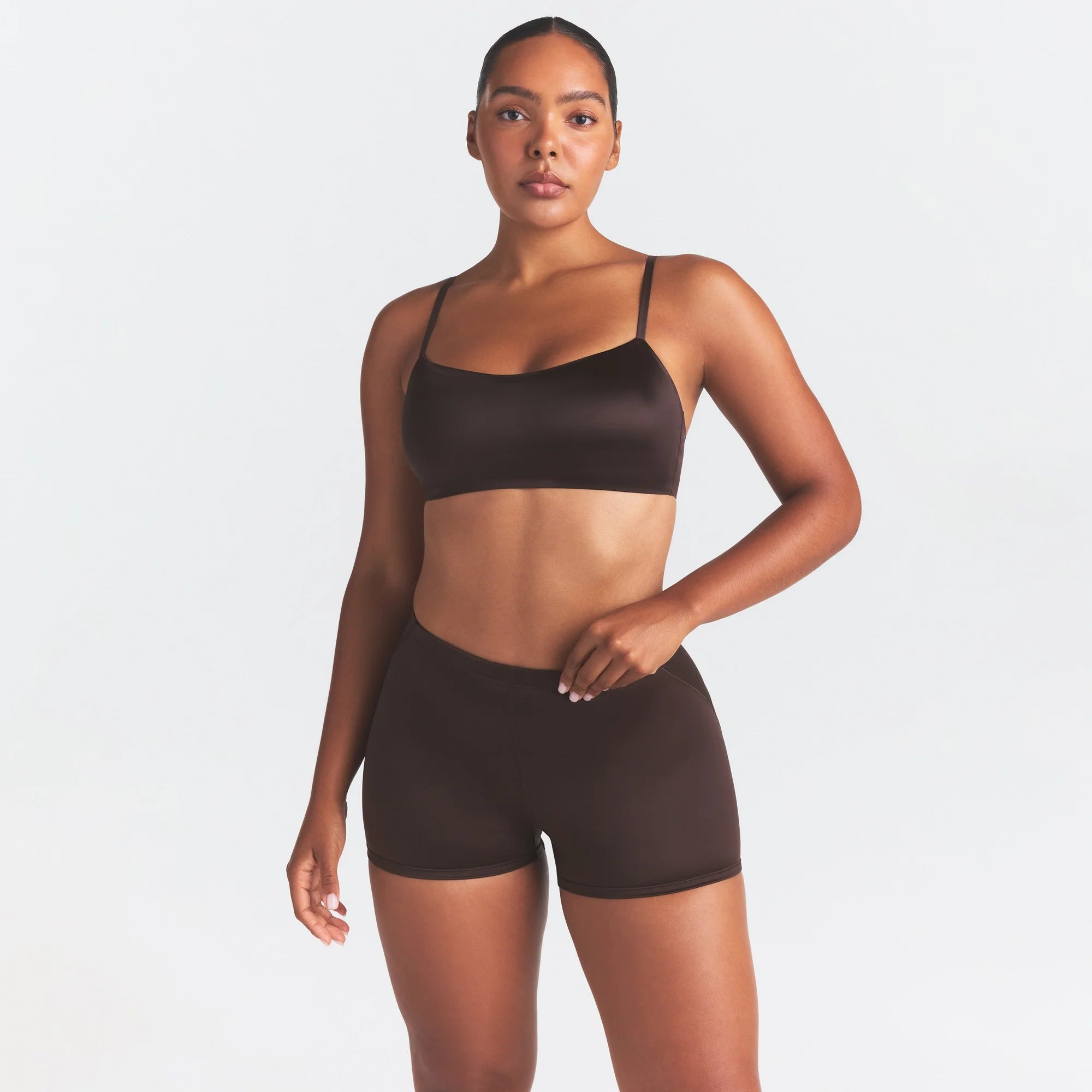 NikeSKIMS SATIN SHINE SCOOP CAMI BRA | PHOENIX ON A MODEL SIDE VIEW @ | FOCUS: 0.0, 1.0, 0.9