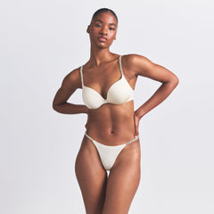 SKIMS ULTIMATE RHINESTONE TEARDROP PUSH-UP BRA | ECRU ON A MODEL FRONT VIEW @ | FOCUS: 0.0, 1.0, 0.9