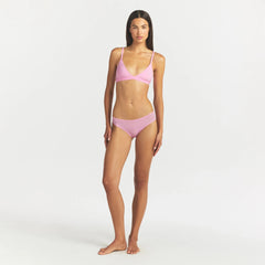 FITS EVERYBODY CHEEKY BRIEF | BUBBLE GUM ON A MODEL FRONT VIEW @ | FOCUS: 0.0, 1.0, 0.9