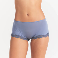 FITS EVERYBODY LACE BOY SHORT | SLATE TONAL ON A MODEL | FLT@ | FOCUS: 0.0, 1.0, 0.9