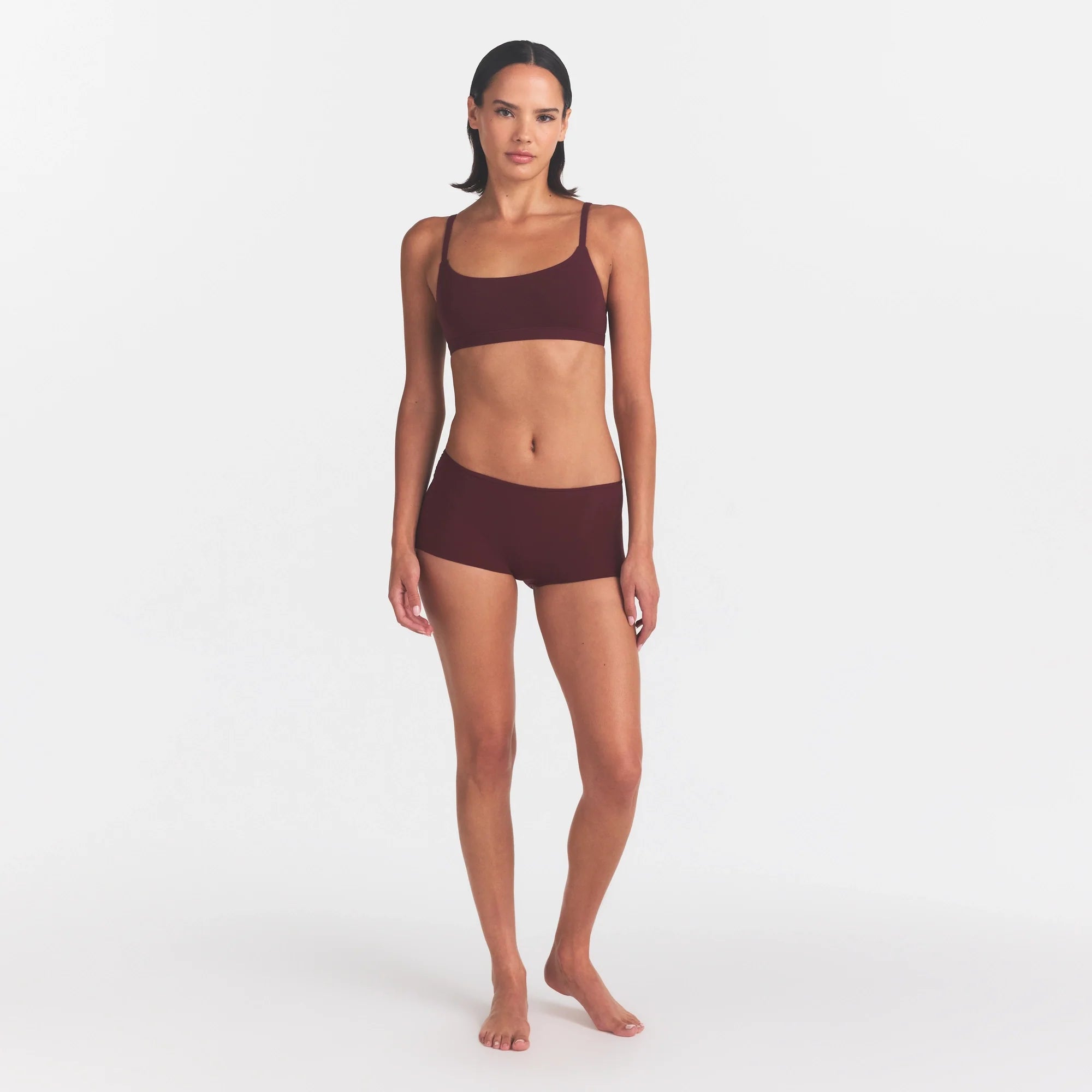 FITS EVERYBODY BOY SHORT | CURRANT ON A MODEL | FOCUS: 0.0, 1.0, 0.9
