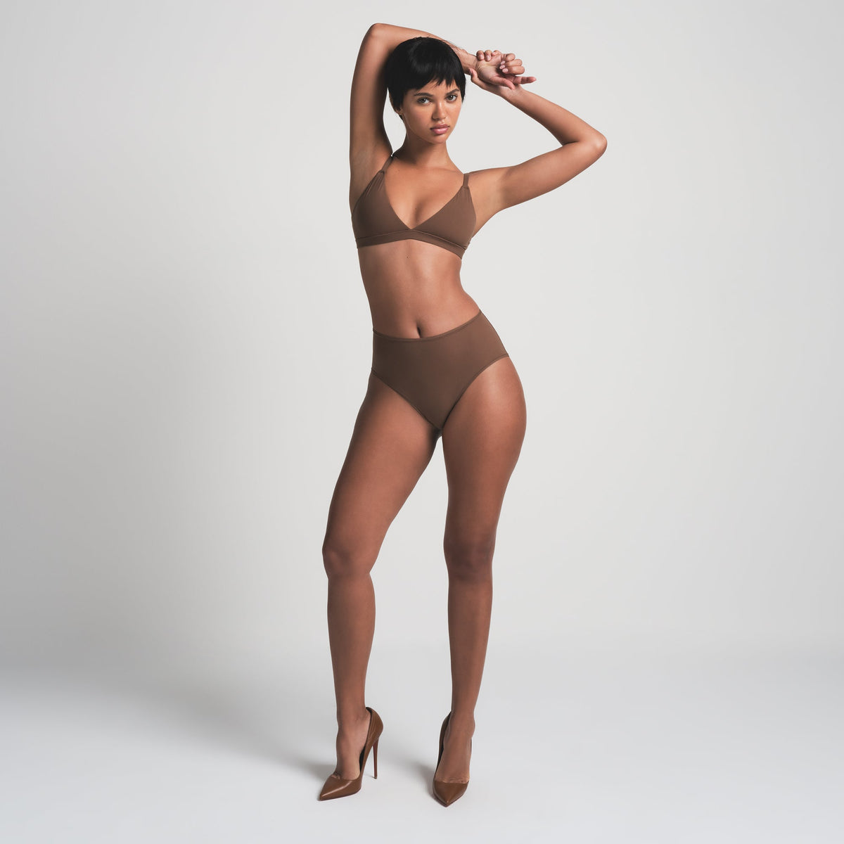 FITS EVERYBODY FULL BRIEF | JASPER ON A MODEL FRONT VIEW | FOCUS: 0.0, 1.0, 0.9