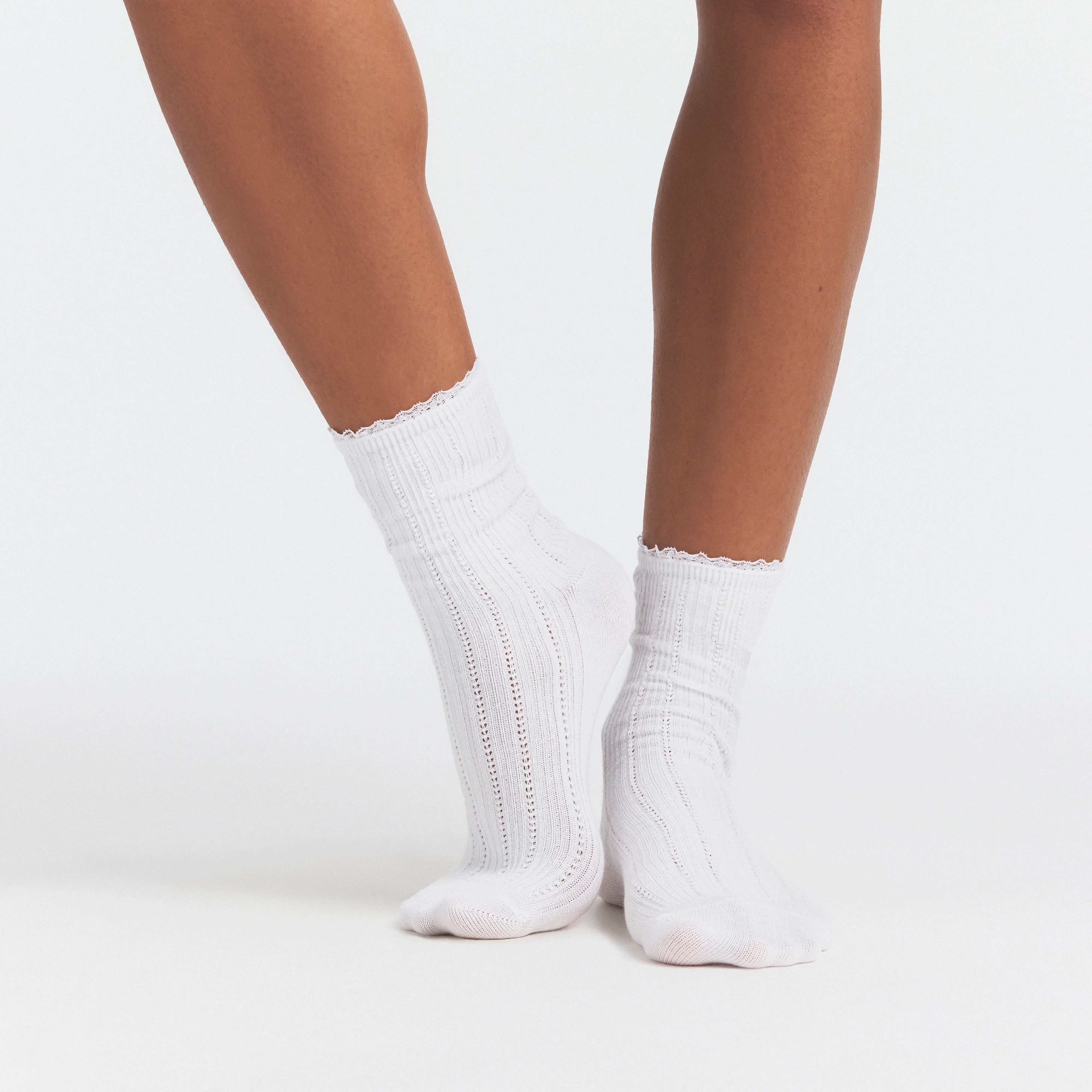 TEXTURED SOCK 3-PACK | BLUE BANDANA MULTI ON A MODEL FRONT VIEW