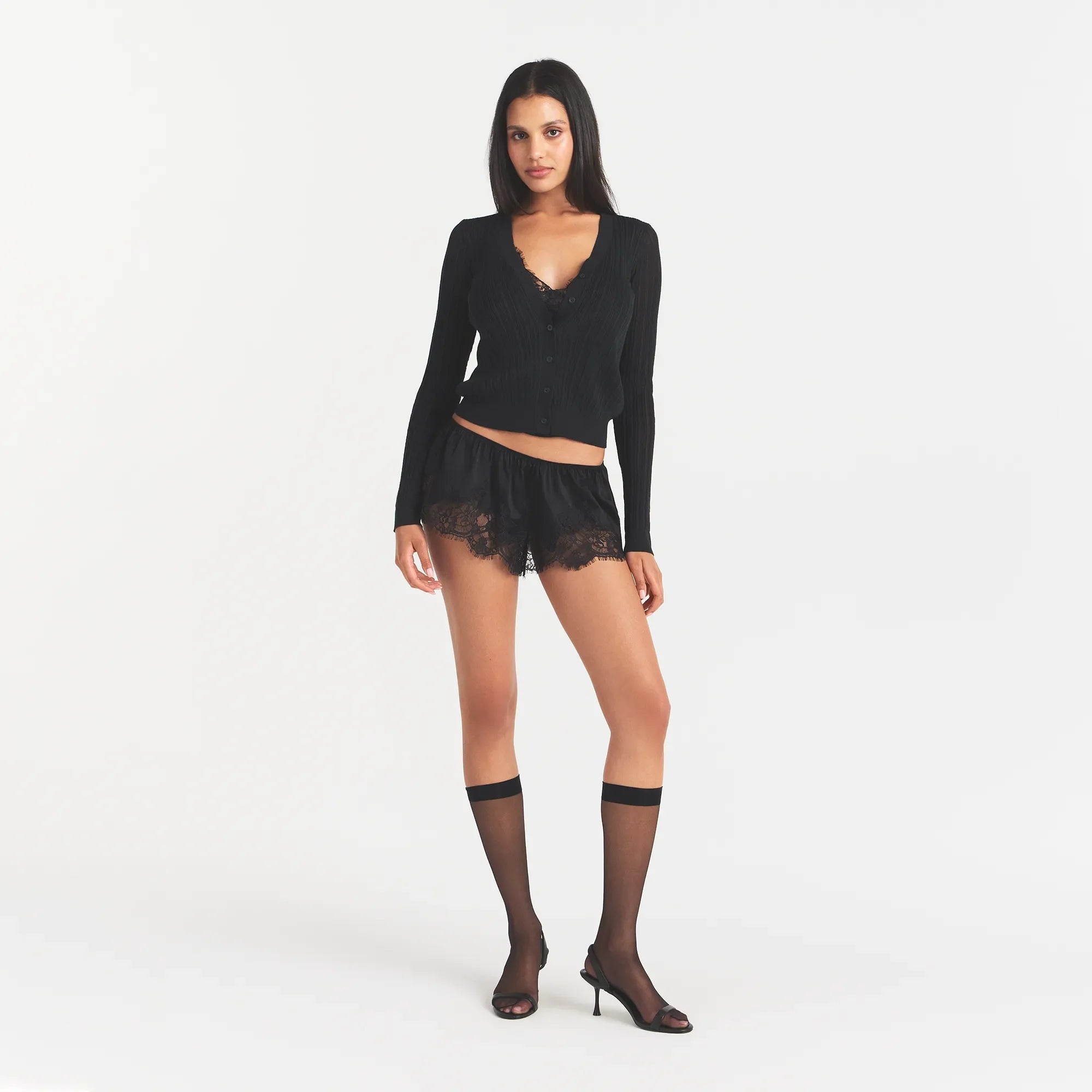 HOSIERY KNEE HIGH SOCK | ONYX ON A MODEL FRONT VIEW