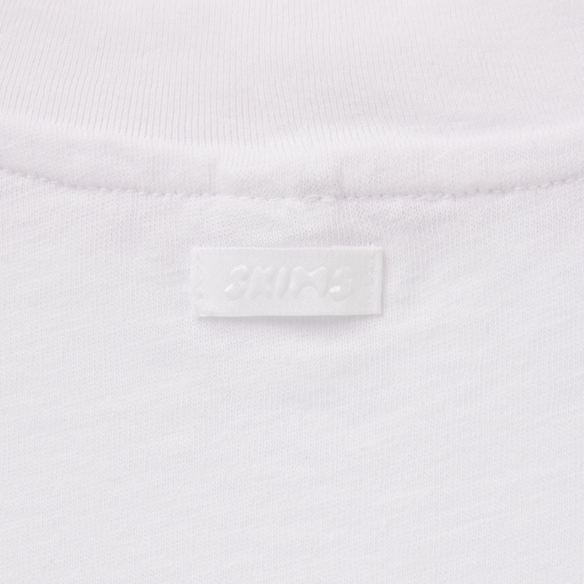 WORN IN JERSEY SUPER CROPPED V-NECK T-SHIRT | SNOW & LAYS FLAT ON A WHITE BACKGROUND | FLT