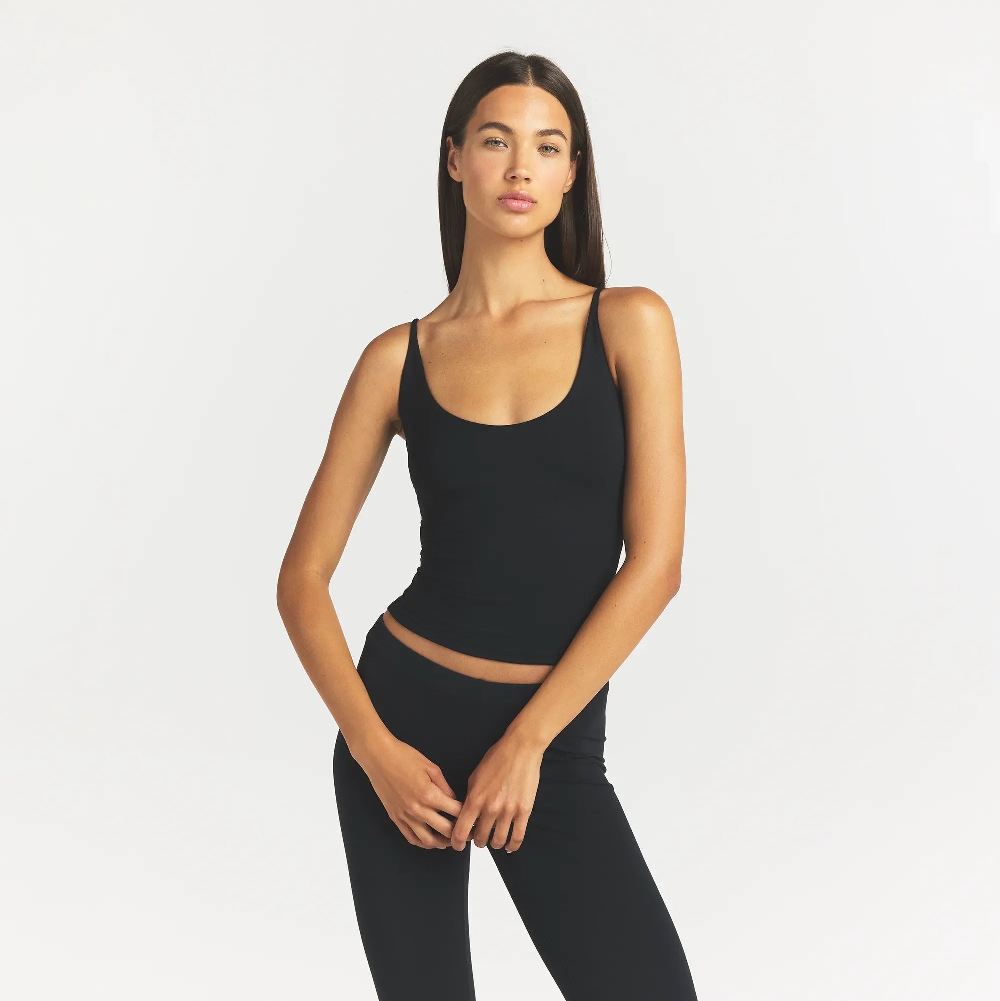 SMOOTH LAYERS SCOOP NECK CAMI | OBSIDIAN ON A MODEL FRONT VIEW @ | FOCUS: 0.0, 1.0, 0.9