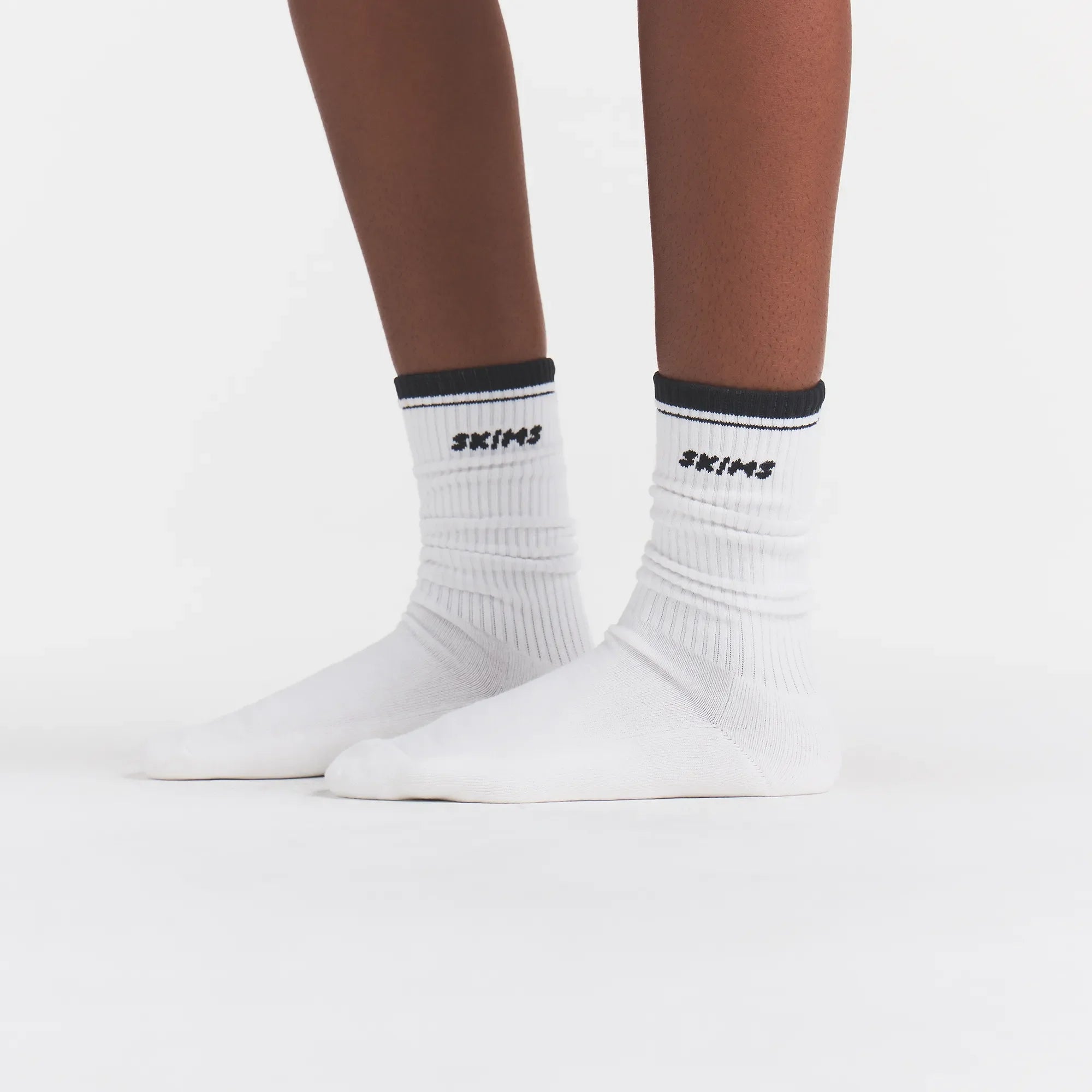 RIBBED CREW LOGO SOCK 3-PACK | CHERRY BLOSSOM MULTI ON A MODEL | FOCUS: 0.0, 1.0, 0.9