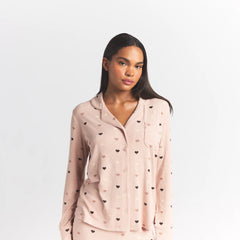 SOFT LOUNGE SLEEP SET | MICA MINI HEART HALFDROP ON A MODEL FRONT VIEW @ | FOCUS: 0.0, 1.0, 0.9