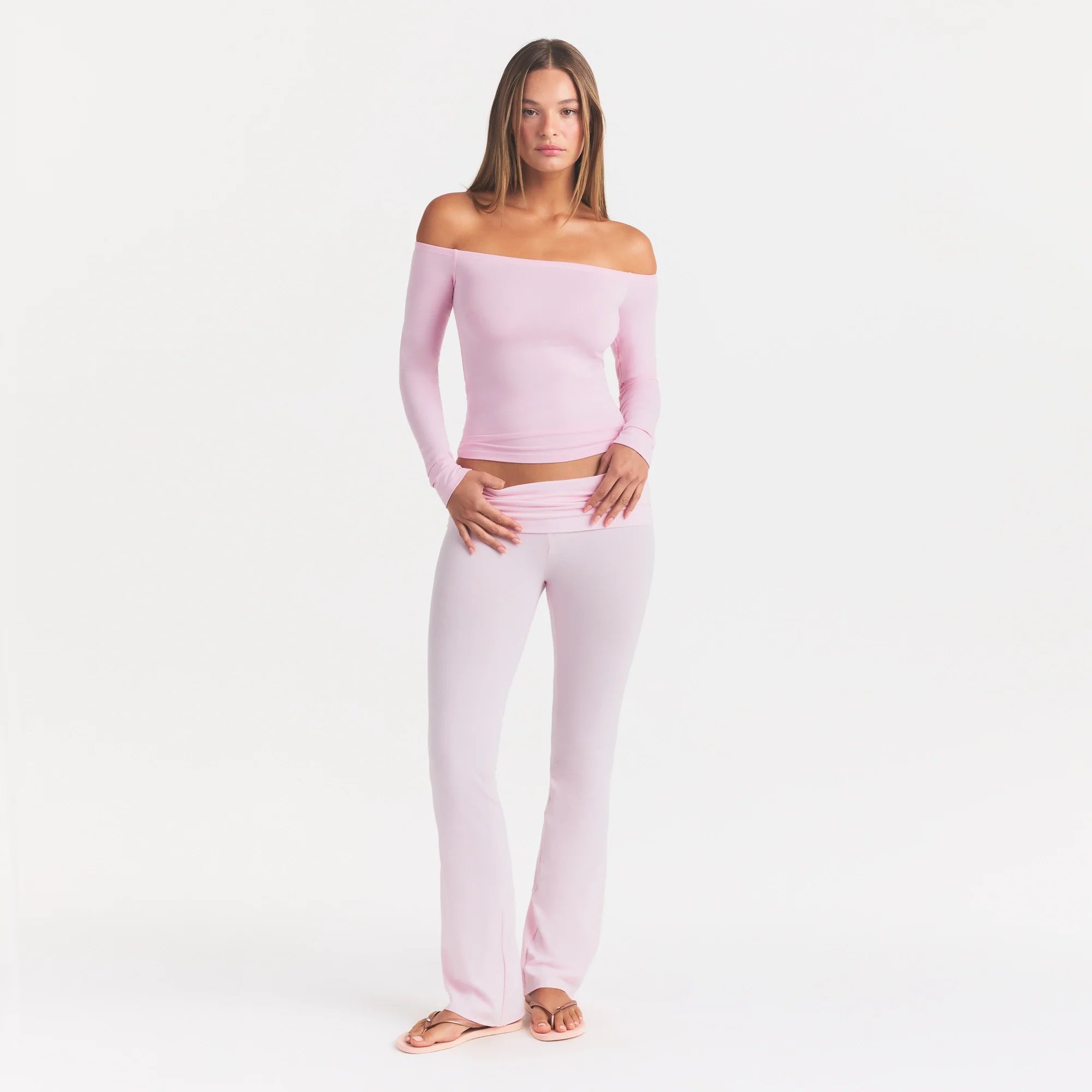 SMOOTH LAYERS OFF THE SHOULDER TOP | PEONY ON A MODEL FRONT VIEW @ | FOCUS: 0.0, 1.0, 0.9