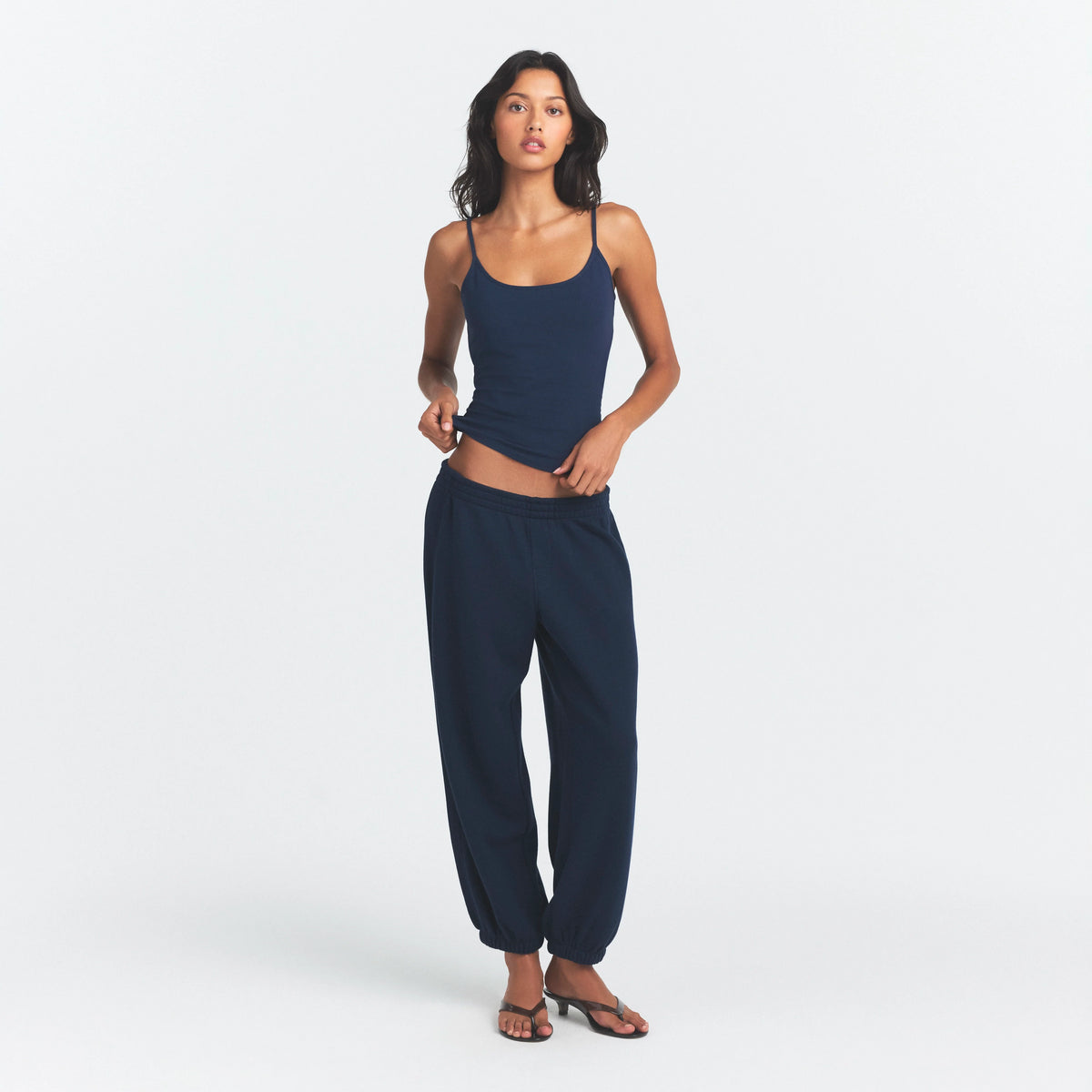COTTON JERSEY SCOOP NECK CAMI | NAVY ON A MODEL FRONT VIEW @ | FOCUS: 0.0, 1.0, 0.9
